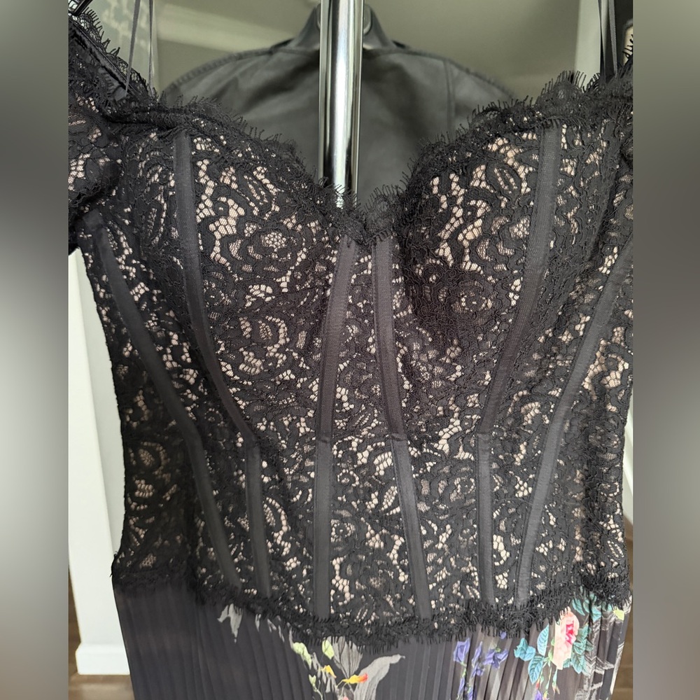 Rickie Freeman for Teri Jon Black Lace and Floral Midi Dress - Picture 4 of 8